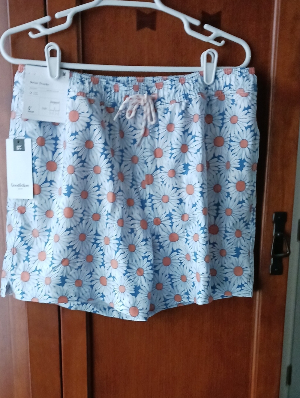 NEW!! Goodfellow & Co Light Blue Daisy-Print Swim Shorts with Orange Centers